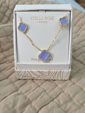 Stella Rose Gold-Plated Lavender Clover Necklace
